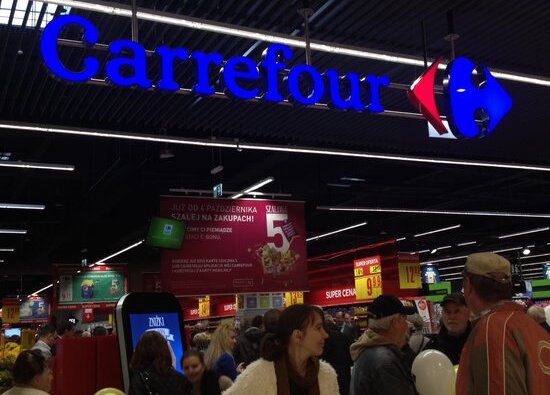 HIPERMARKET CARREFOUR OTWARTY W WOŁOMINIE , - 