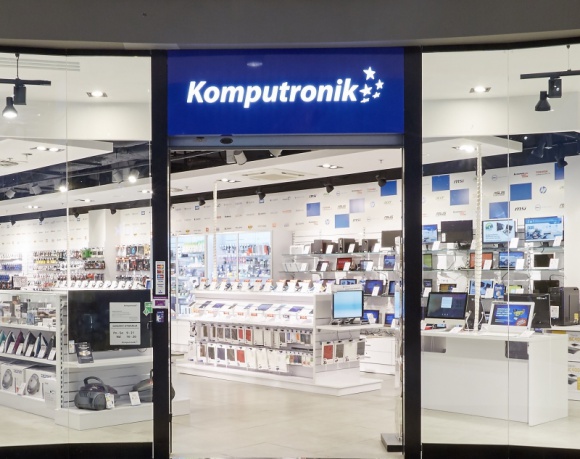 Zmiany w salonie Komputronik w Siedlcach BIZNES, Handel - Komputronik przenosi swój salon firmowy w Siedlcach do nowej lokalizacji. Od 8 października z oferty ogólnopolskiej sieci sprzedaży będzie można korzystać w punkcie przy ulicy Piłsudskiego 37A.