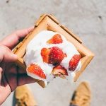 Street food dookoła świata – jakich pyszności warto spróbować w podróży?