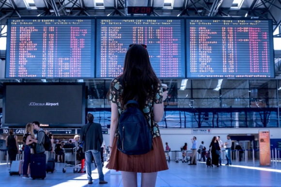 Wakacje last minute – zmora czy wygrany los na loterii? LIFESTYLE, Podróże - Wrzesień to ostatni miesiąc lata, a dla niektórych to także ostatnia szansa na dłuższy urlop. Ten, kto nie zdążył zaplanować wakacji, może skorzystać z ofert last minute.