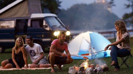 4 pomysły na majówkę za granicą LIFESTYLE, Podróże - W tym roku wystarczy wziąć trzy dni wolnego, by cieszyć się aż dziewięciodniową majówką! A skoro czasu jest sporo, niezłym pomysłem może być kilkudniowy wyjazd do Włoch lub Chorwacji. Kto woli bliższe podróże, wybrać może np. Słowenię.