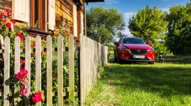 Mazda zachęca do weekendowych podróży po Mazowszu w ramach projektu Slow Road LIFESTYLE, Podróże - Gorące letnie weekendy to doskonała okazja do wyjazdu poza miasto. Internetowy przewodnik www.slowroad.pl po niezwykłych, często bardzo kameralnych miejscach, z dala od szlaków masowej turystyki inspiruje do aktywnego wypoczynku, który nie wymaga wielkich przygotowań.