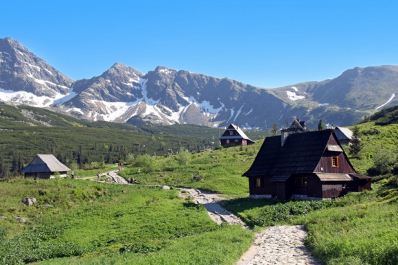 Górskie klimaty – urok drewnianych rezydencji