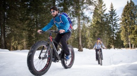 Więcej niż narty. Odkryj Trentino zimą LIFESTYLE, Podróże - Trentino to świetne miejsce na zimowy urlop nie tylko ze względu na stoki narciarskie. Rowerowe wycieczki, wędrówki w rakietach śnieżnych, a nawet wspinaczka po oblodzonych wodospadach – to tylko niektóre spośród atrakcji, których można doświadczyć w Trentino.